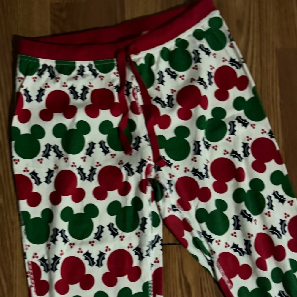 Mickey‎ Disney Christmas Red Green Pattern Organic Cotton Pants Holiday Festive - Picture 9 of 9